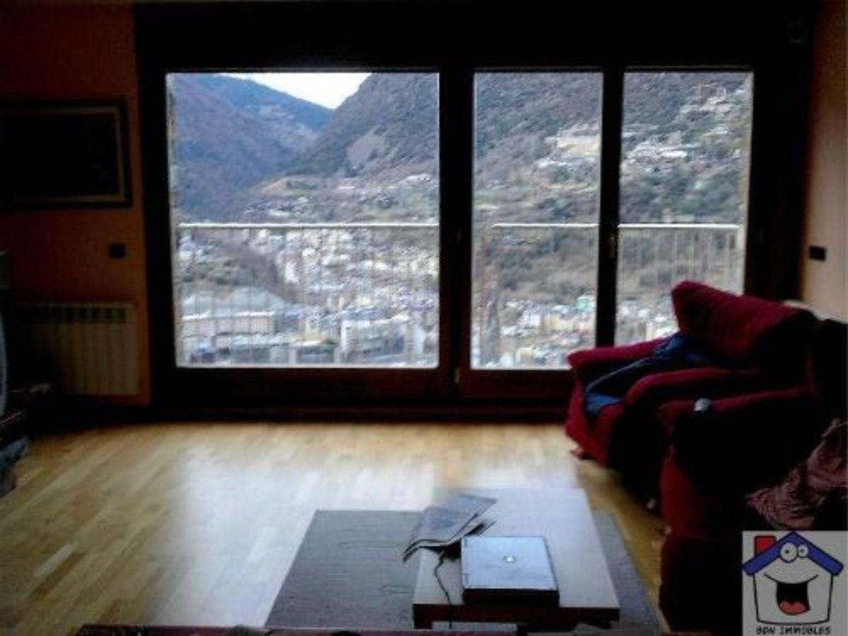 For sale of flat in Andorra la Vella