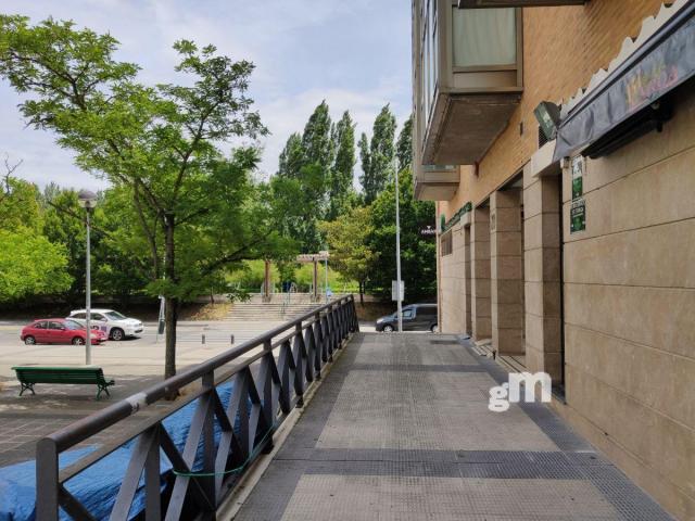 For sale of commercial in Pamplona