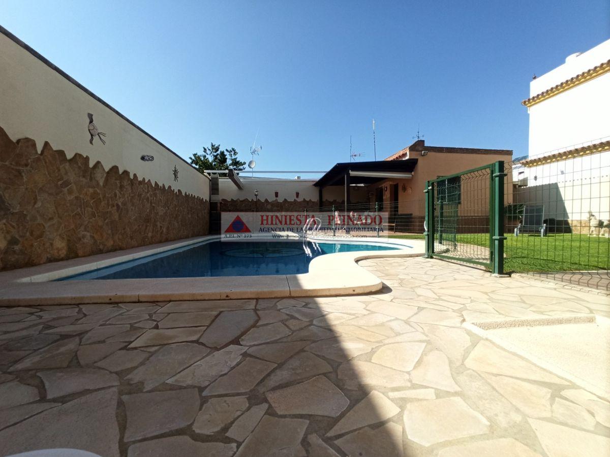 For sale of chalet in El Puerto de Santa María