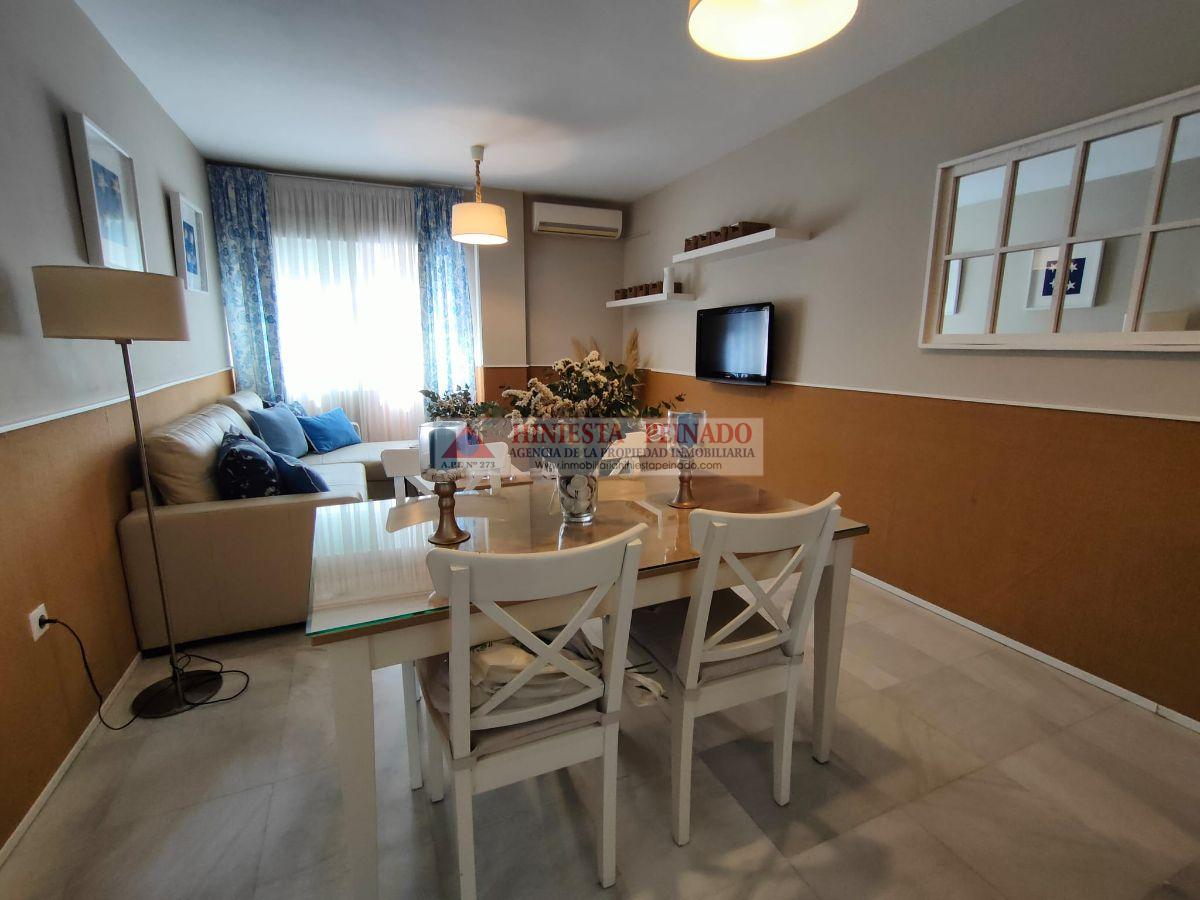 For sale of flat in El Puerto de Santa María