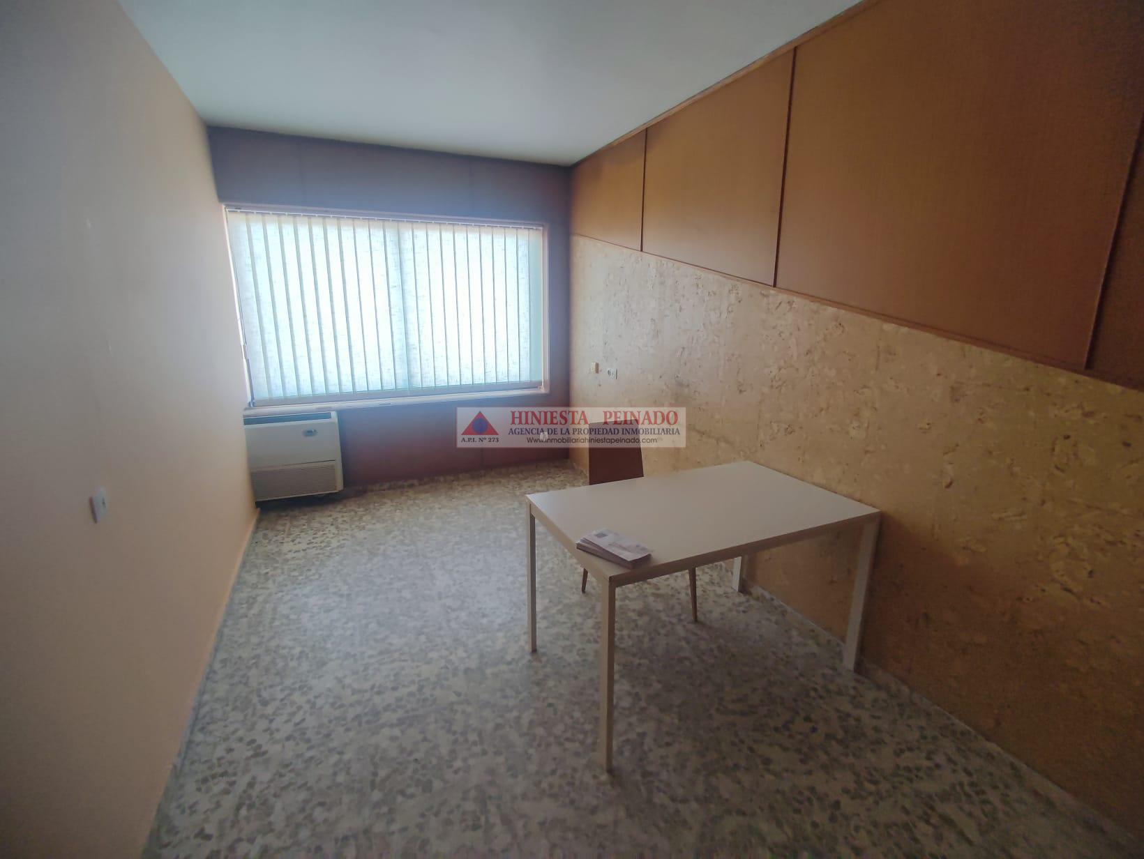 For rent of office in El Puerto de Santa María