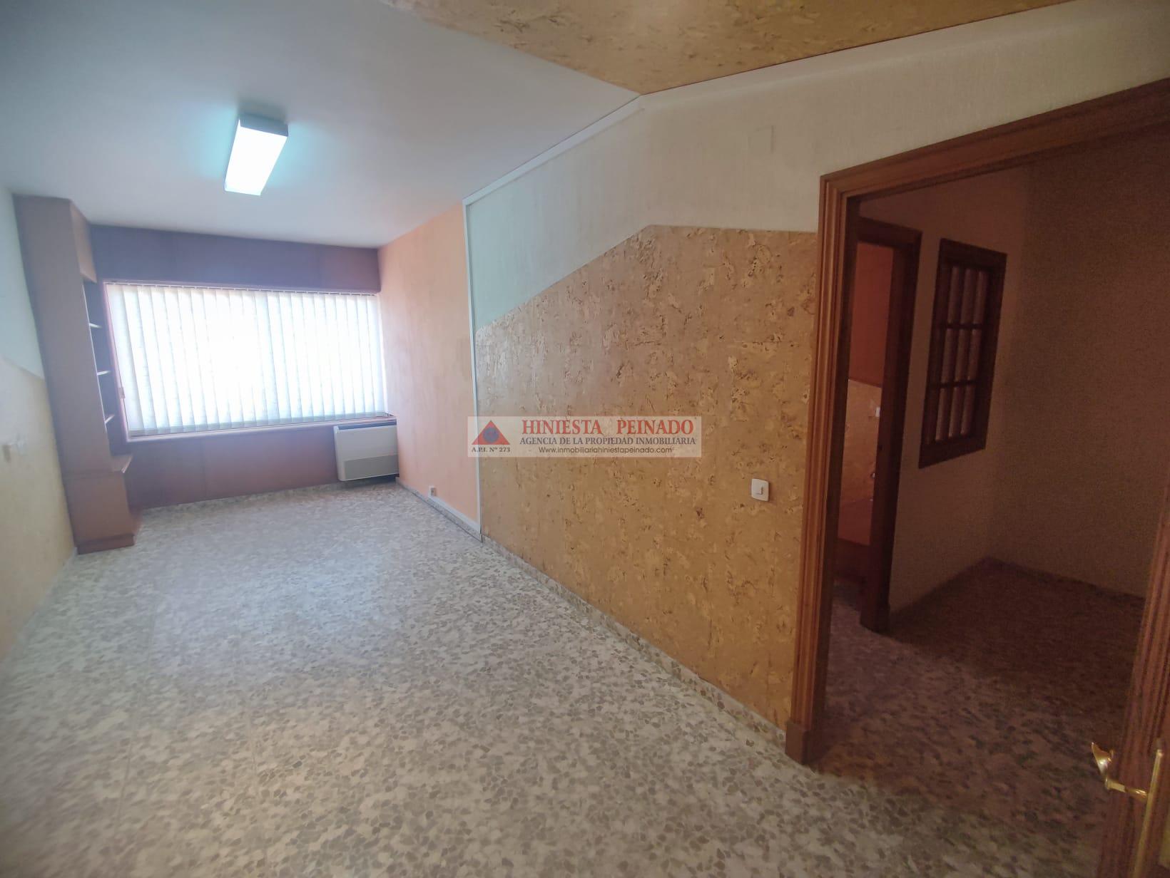 For rent of office in El Puerto de Santa María