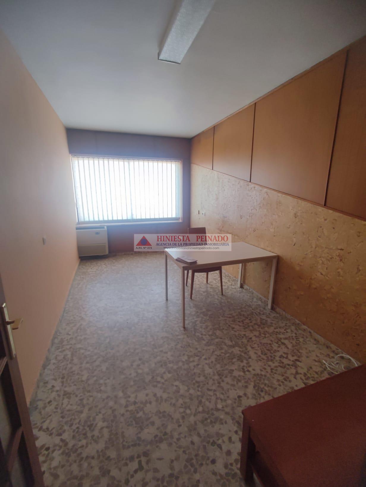 For rent of office in El Puerto de Santa María