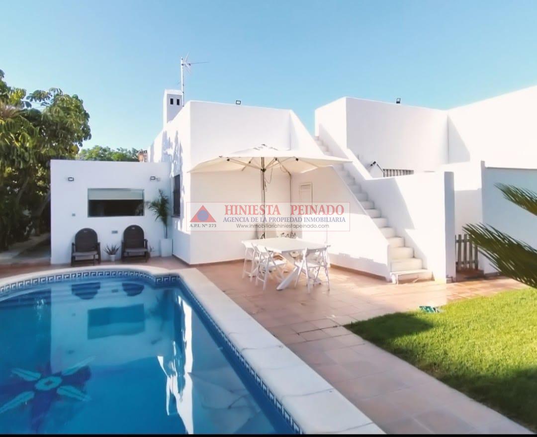 For sale of chalet in El Puerto de Santa María