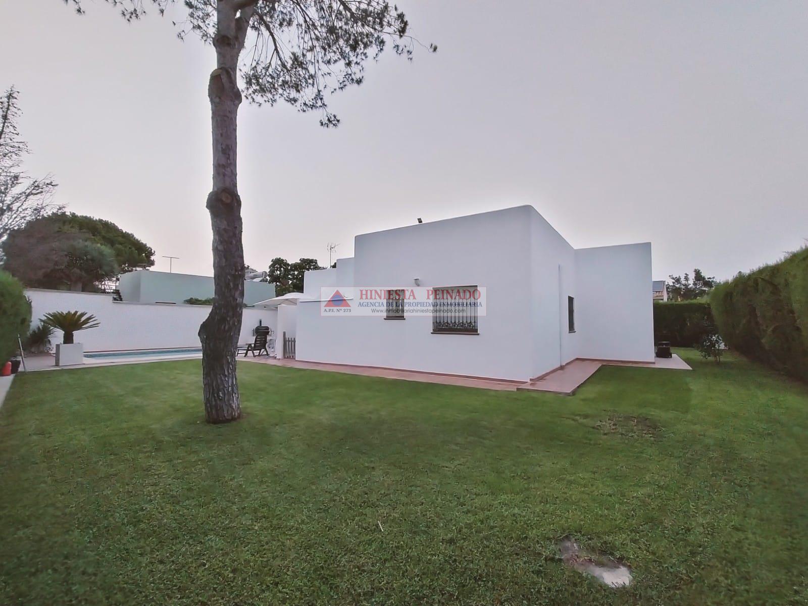 For sale of chalet in El Puerto de Santa María