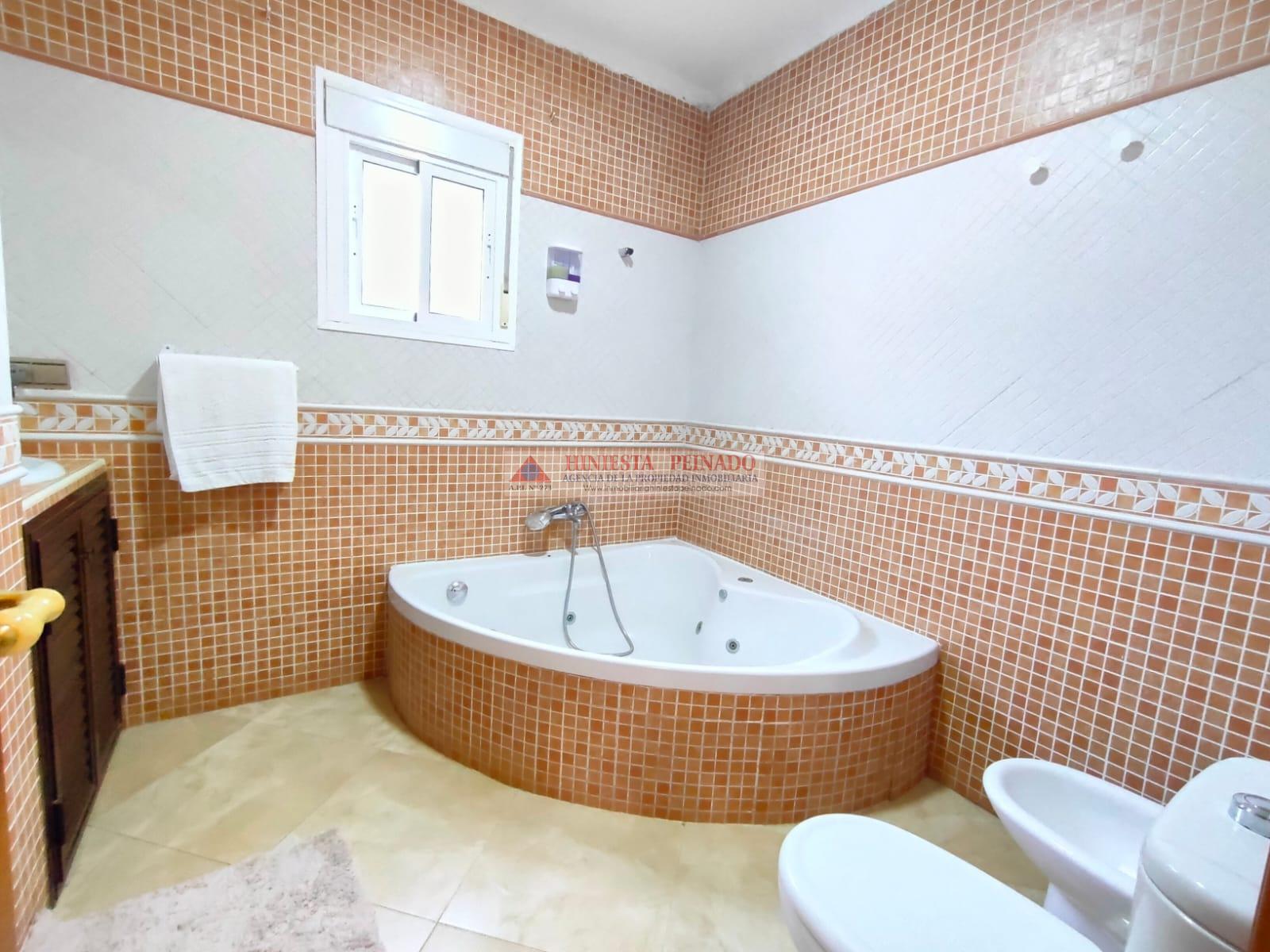For sale of chalet in El Puerto de Santa María