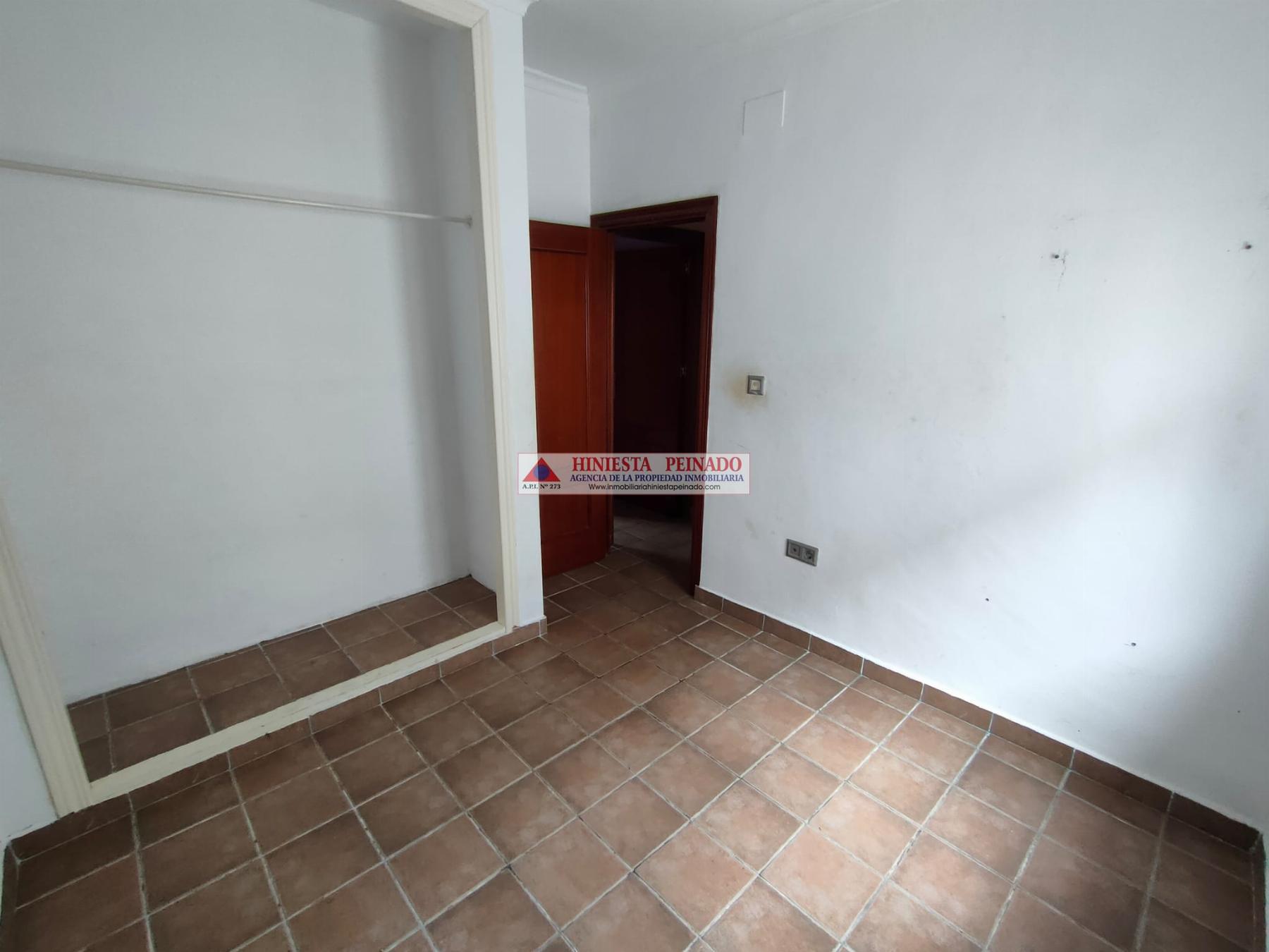 For sale of flat in El Puerto de Santa María