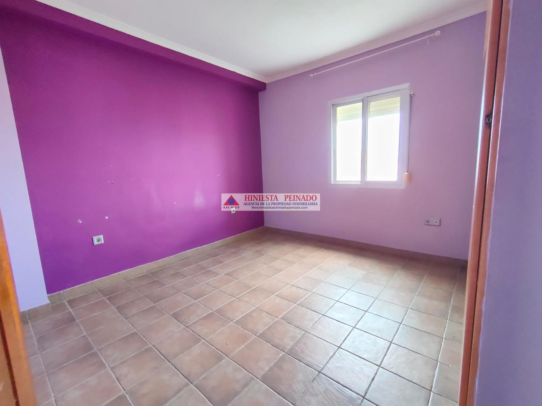 For sale of flat in El Puerto de Santa María