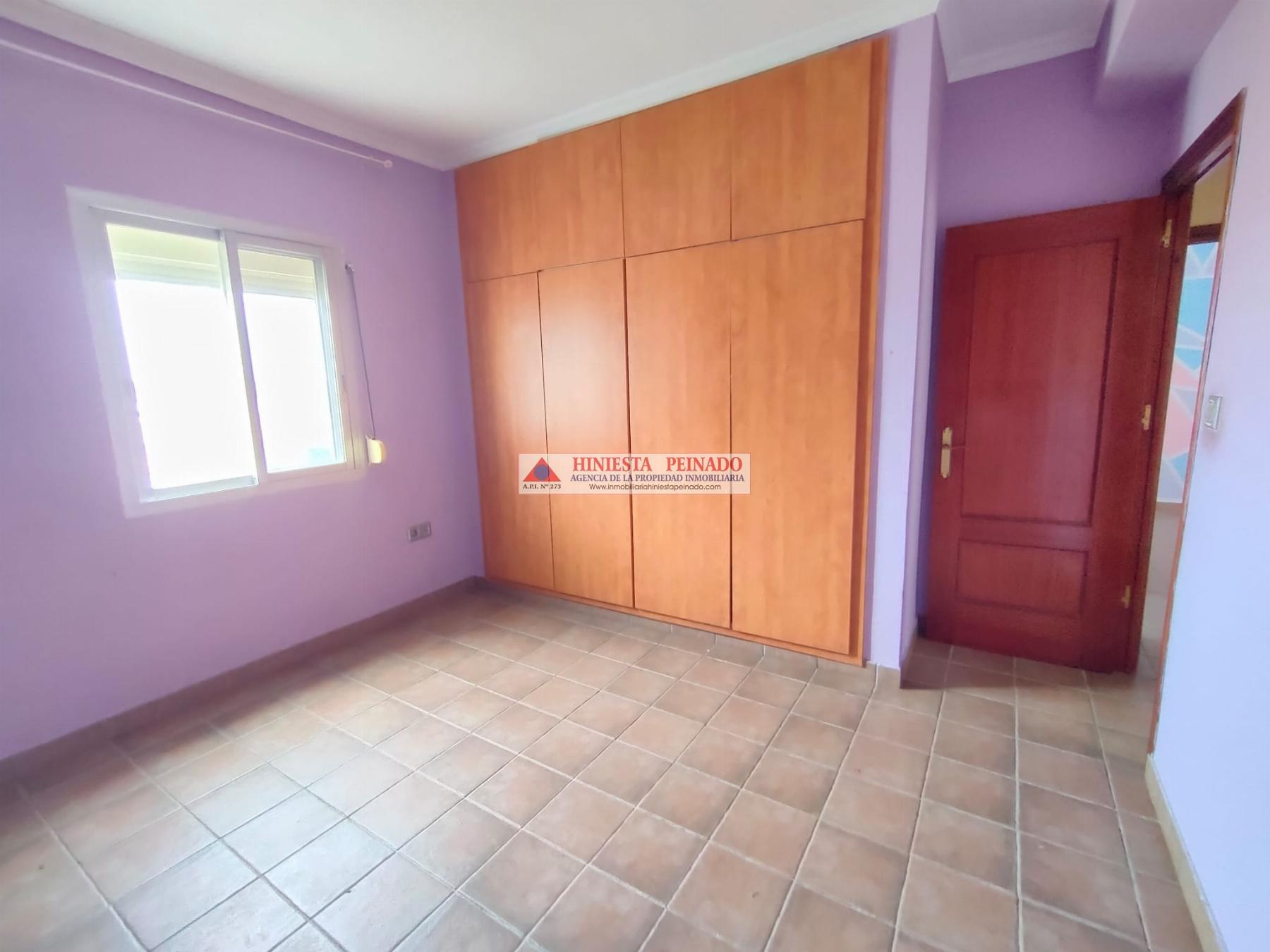 For sale of flat in El Puerto de Santa María