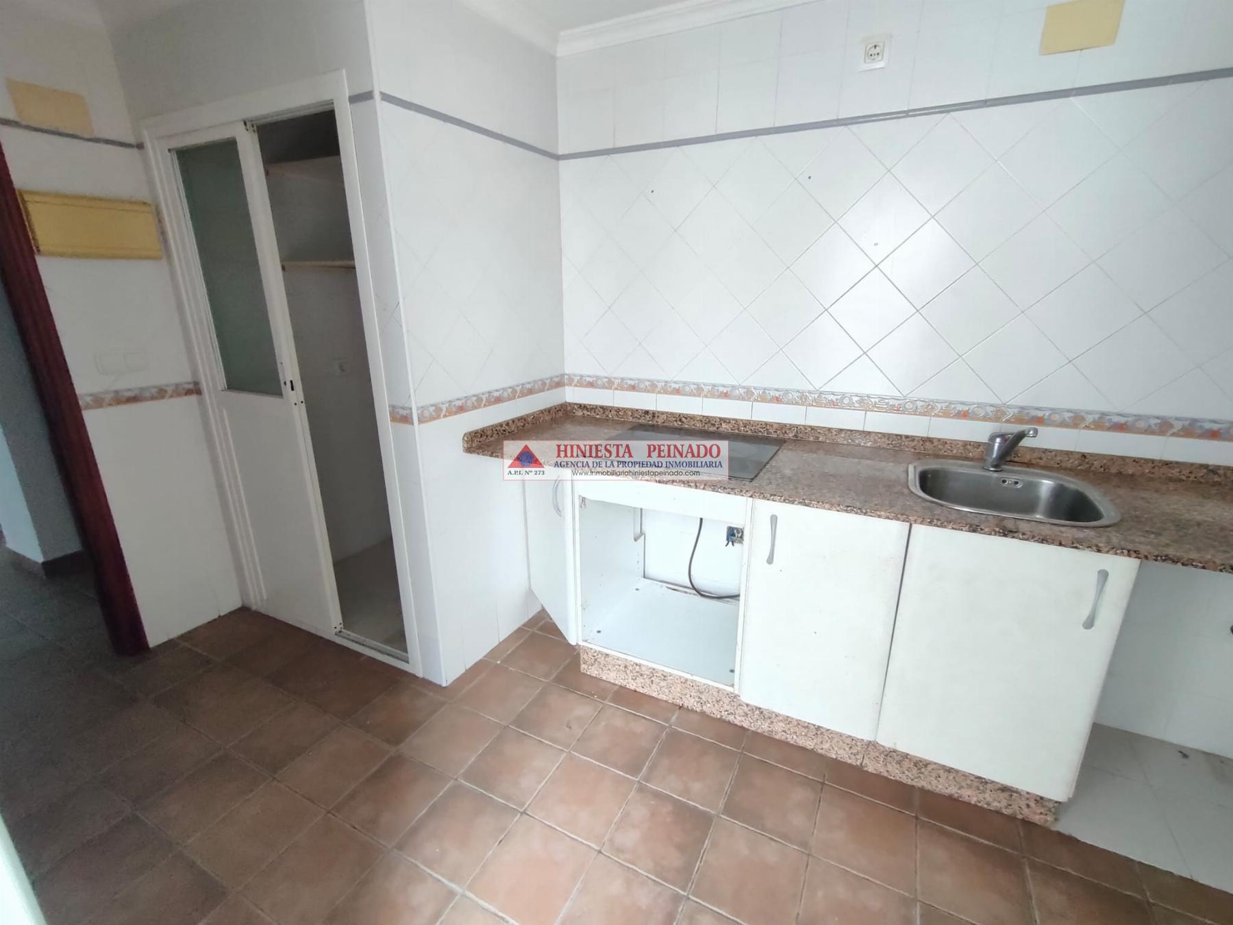 For sale of flat in El Puerto de Santa María