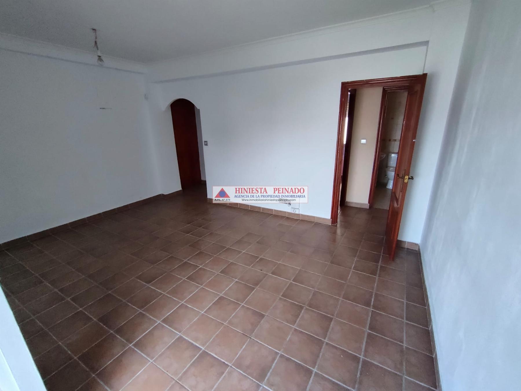 For sale of flat in El Puerto de Santa María