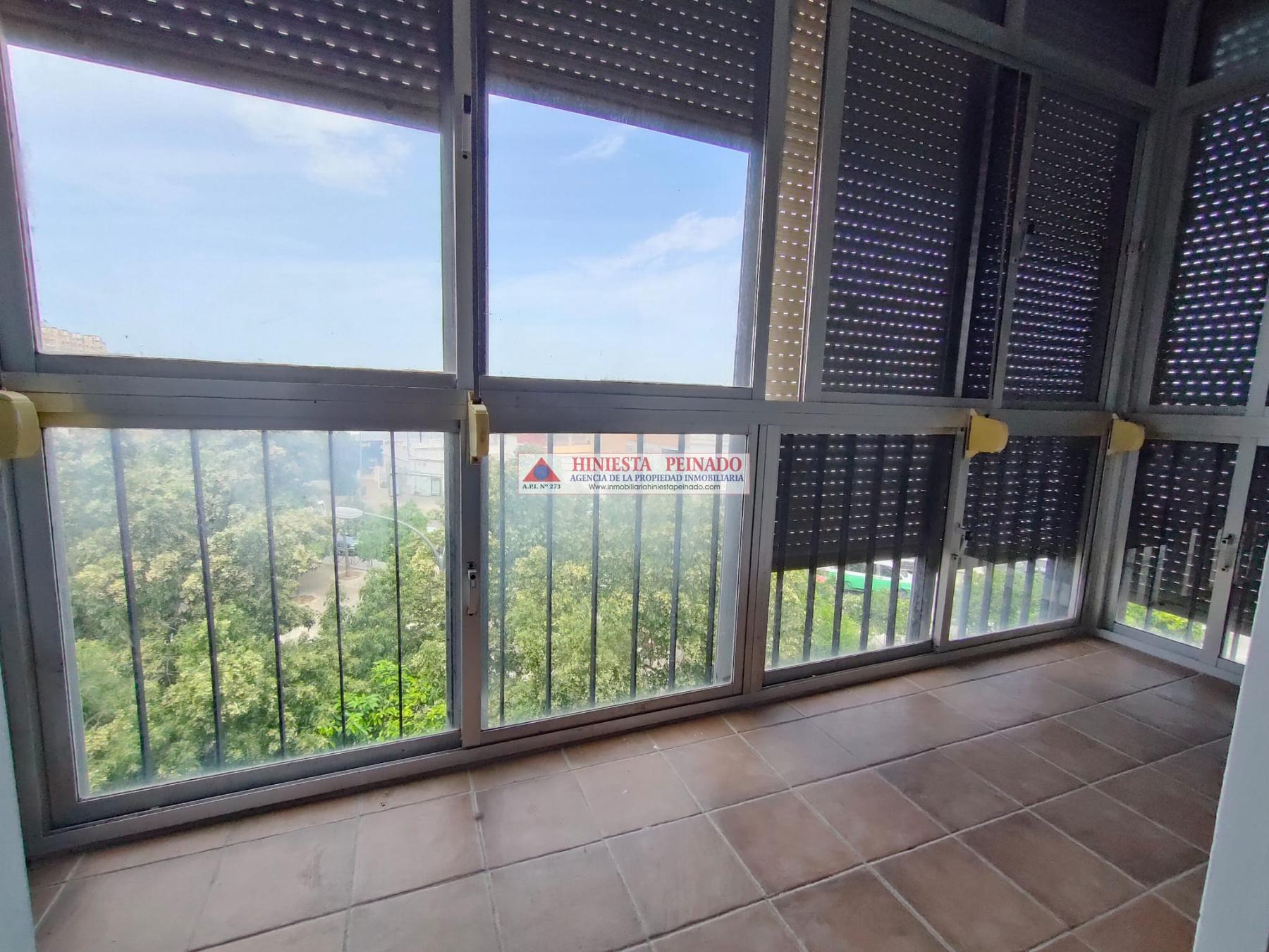 For sale of flat in El Puerto de Santa María