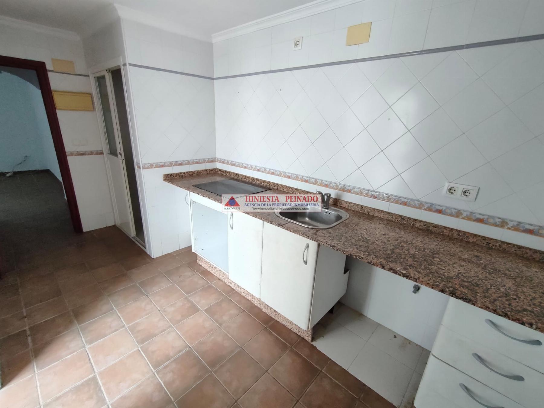 For sale of flat in El Puerto de Santa María