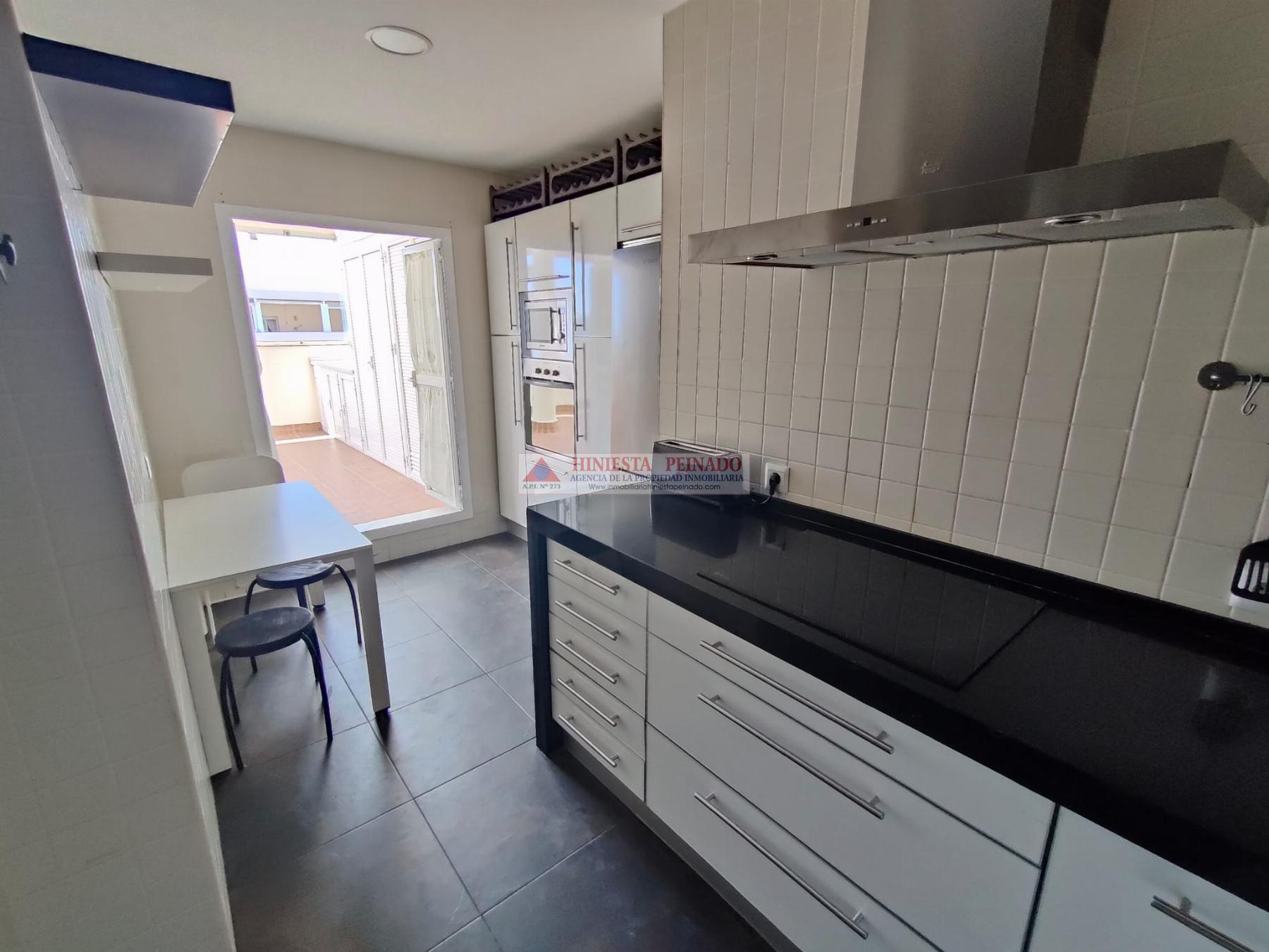For sale of penthouse in Jerez de la Frontera