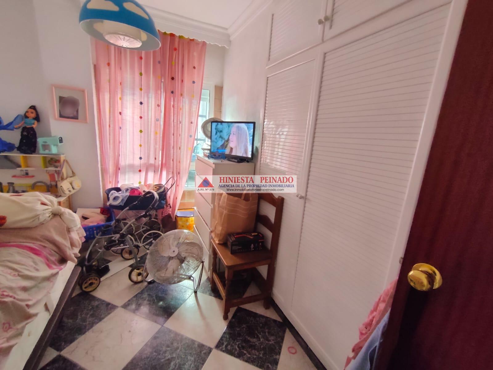 For sale of flat in El Puerto de Santa María