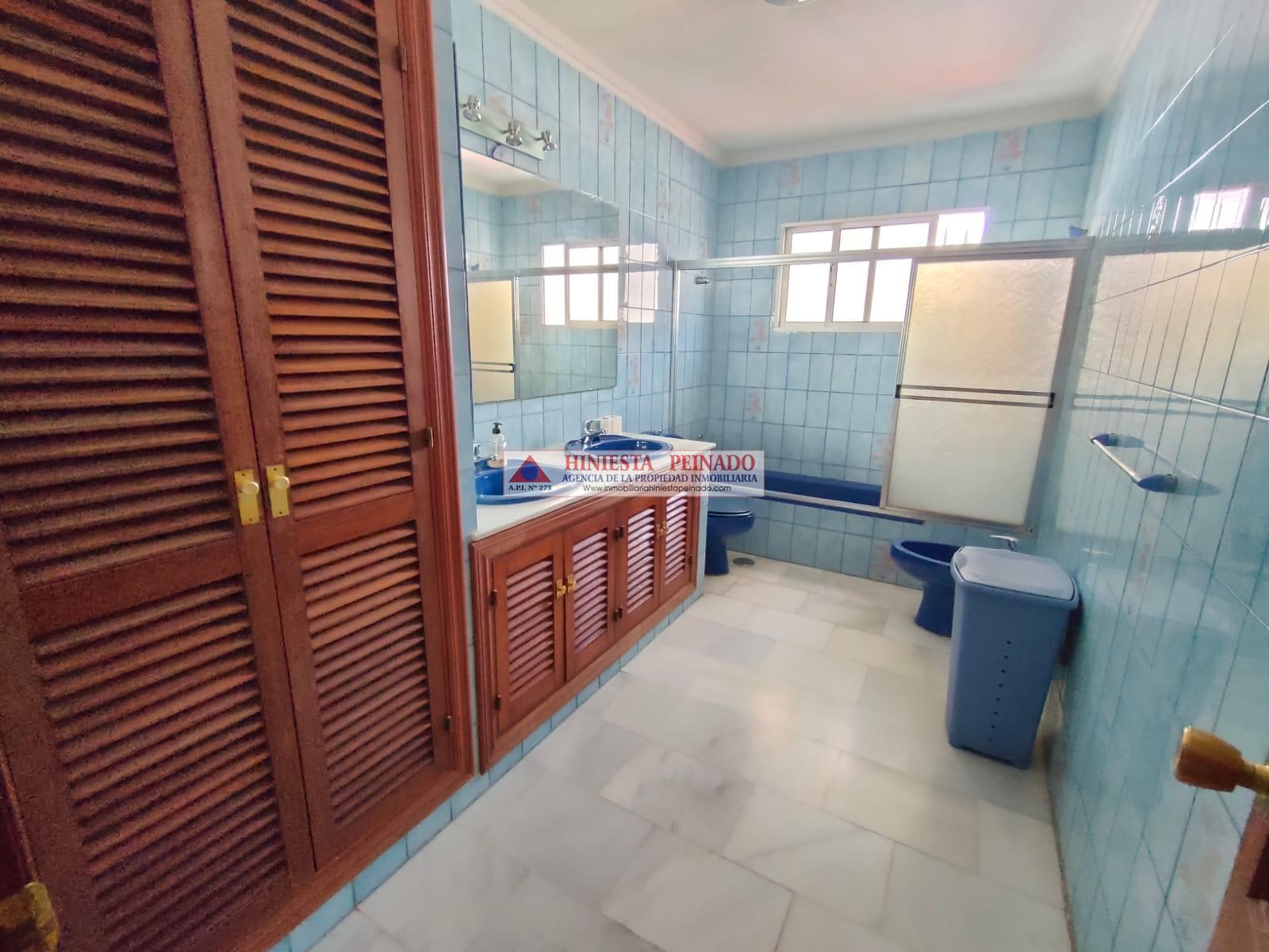 For sale of house in El Puerto de Santa María