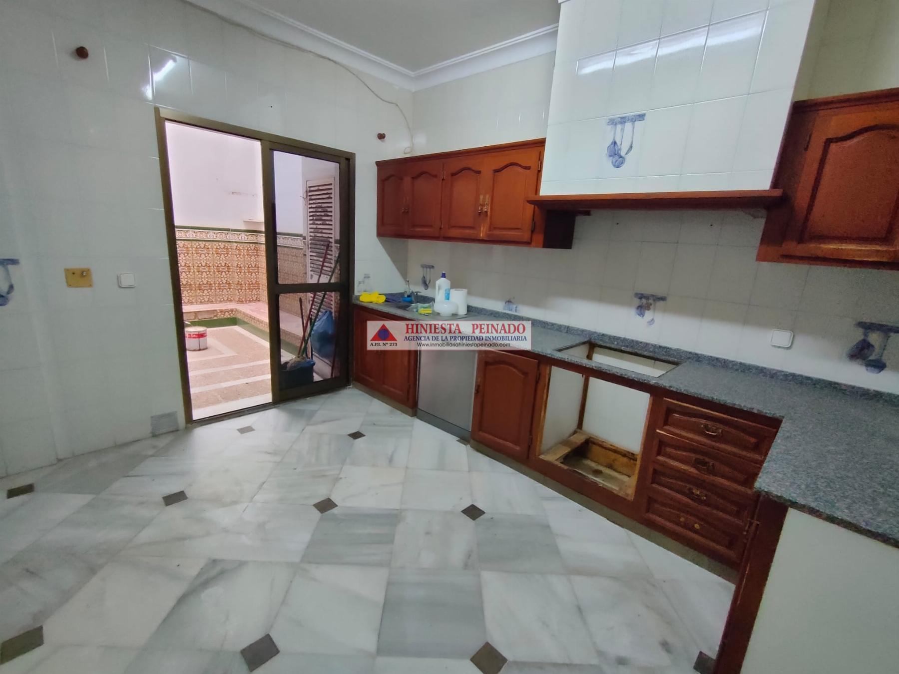 For sale of house in El Puerto de Santa María