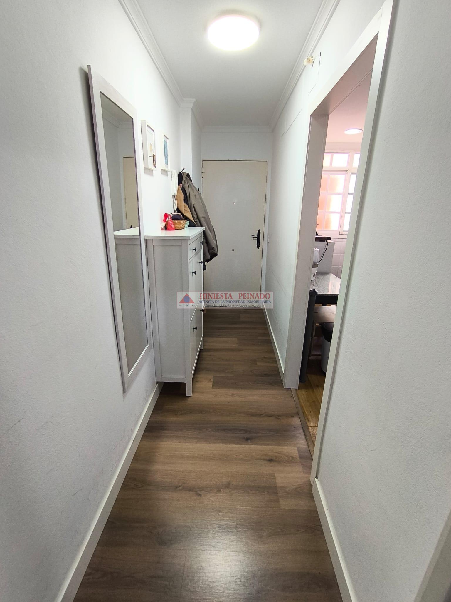 For sale of flat in El Puerto de Santa María