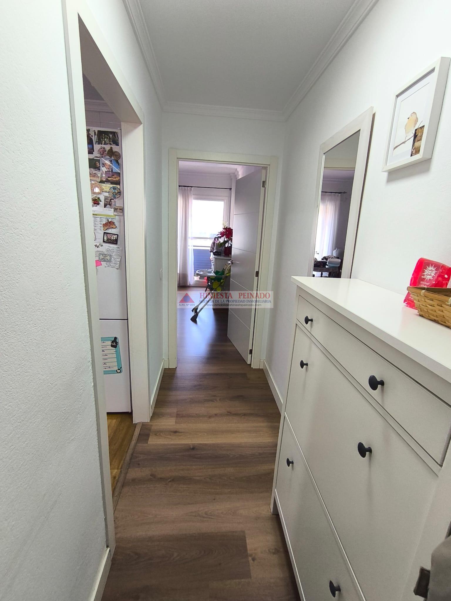 For sale of flat in El Puerto de Santa María