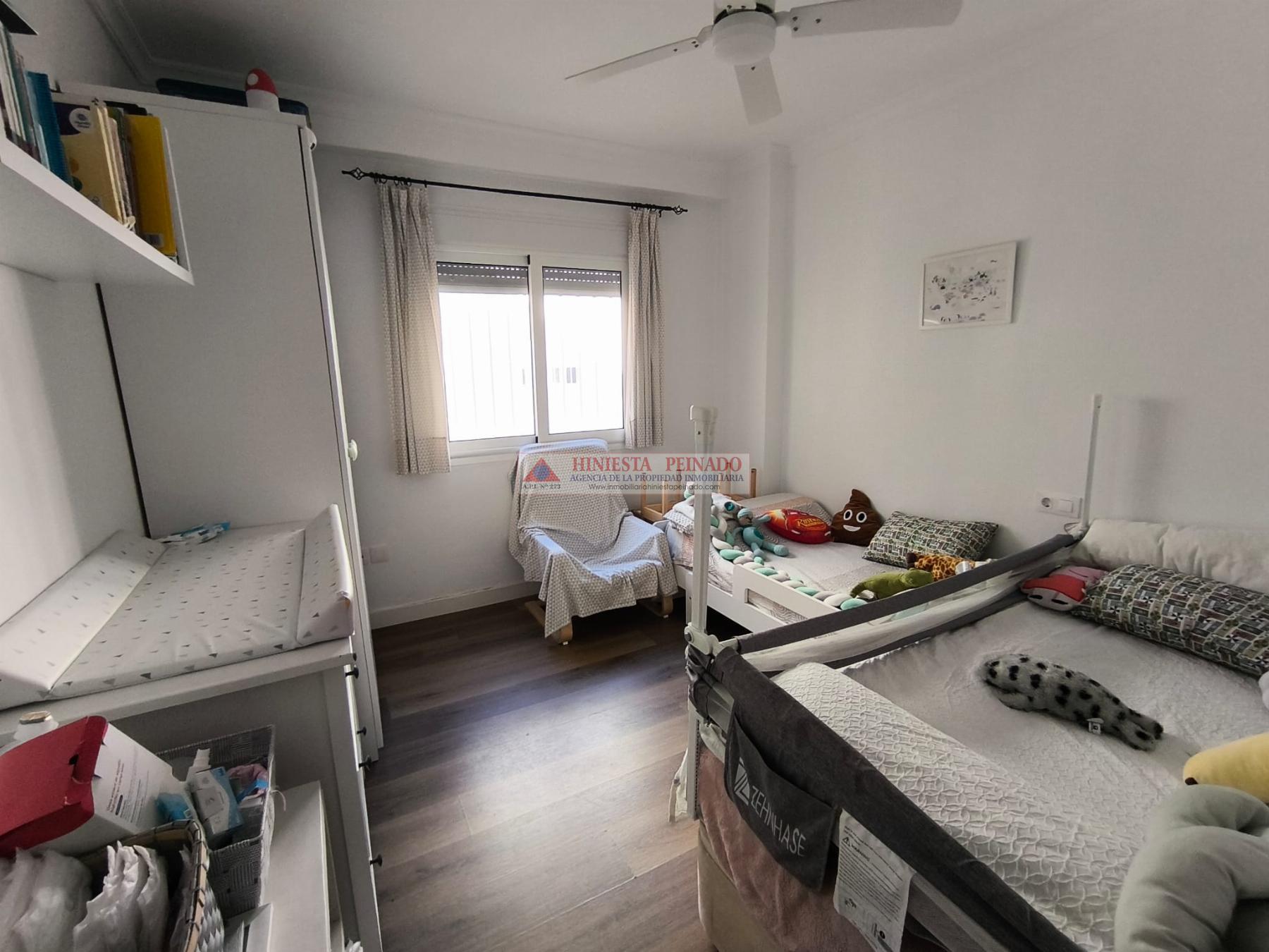 For sale of flat in El Puerto de Santa María