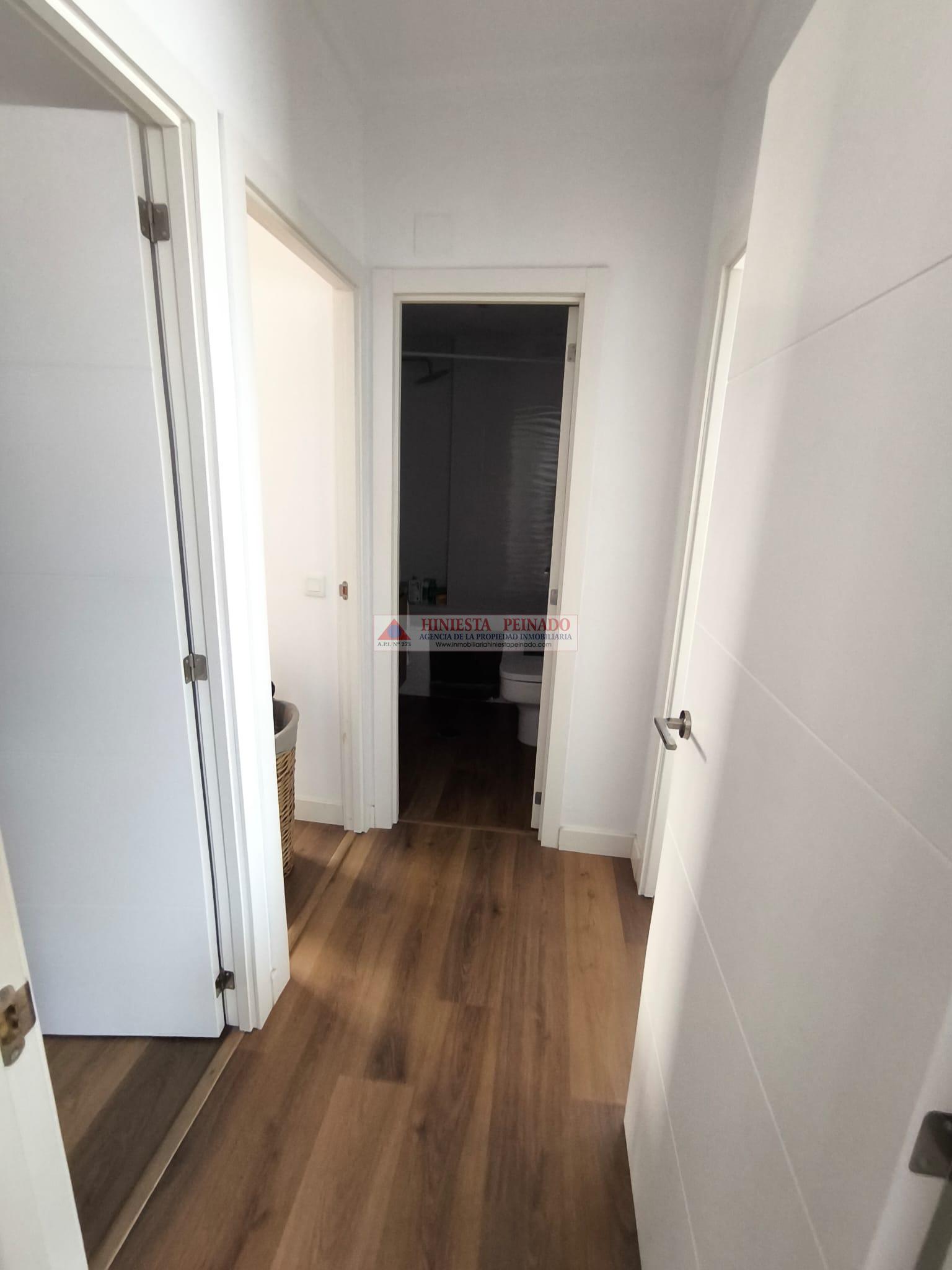 For sale of flat in El Puerto de Santa María