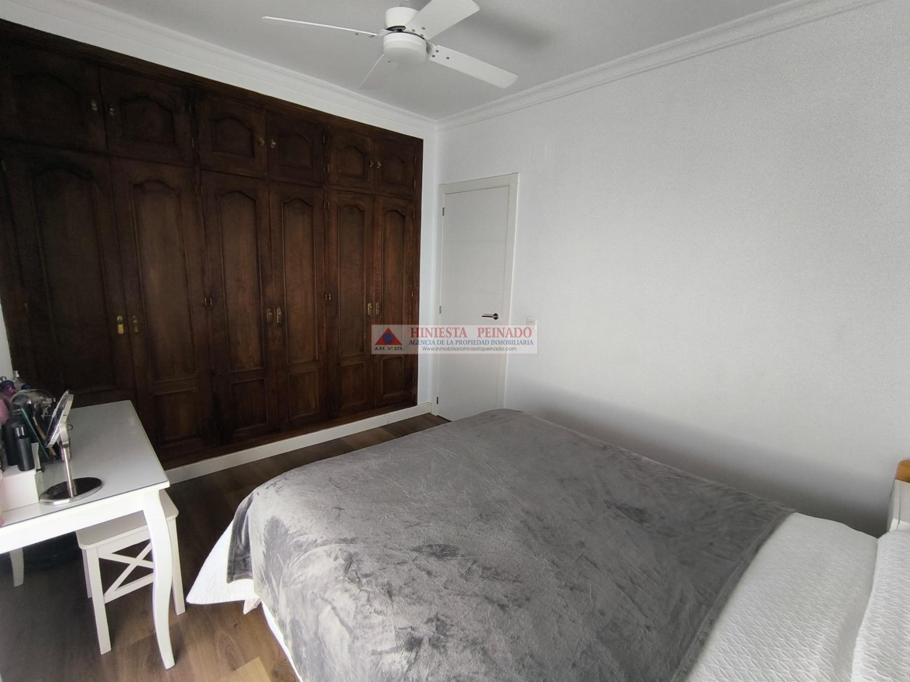 For sale of flat in El Puerto de Santa María