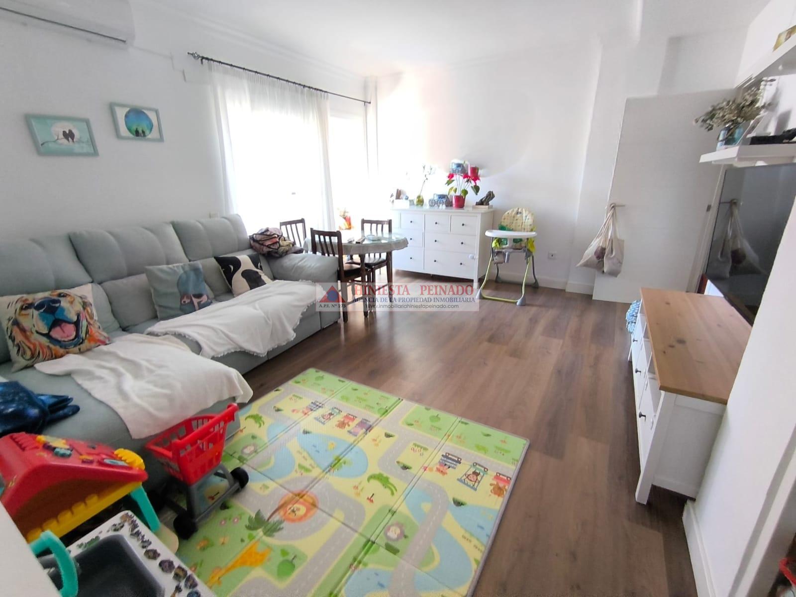 For sale of flat in El Puerto de Santa María