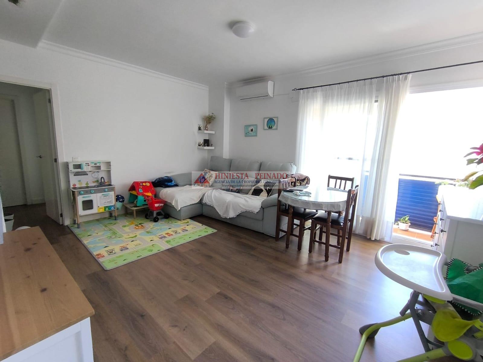 For sale of flat in El Puerto de Santa María