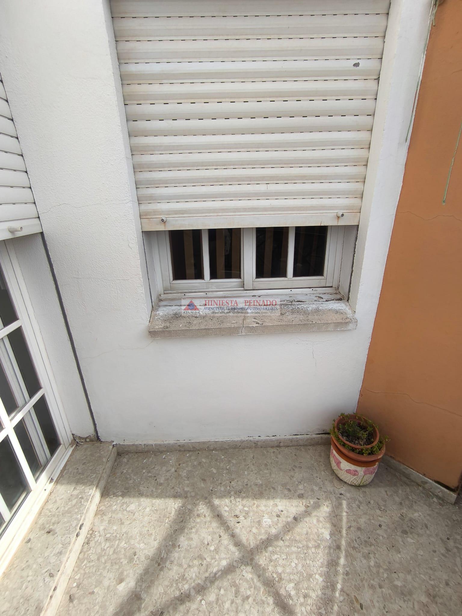 For sale of flat in El Puerto de Santa María