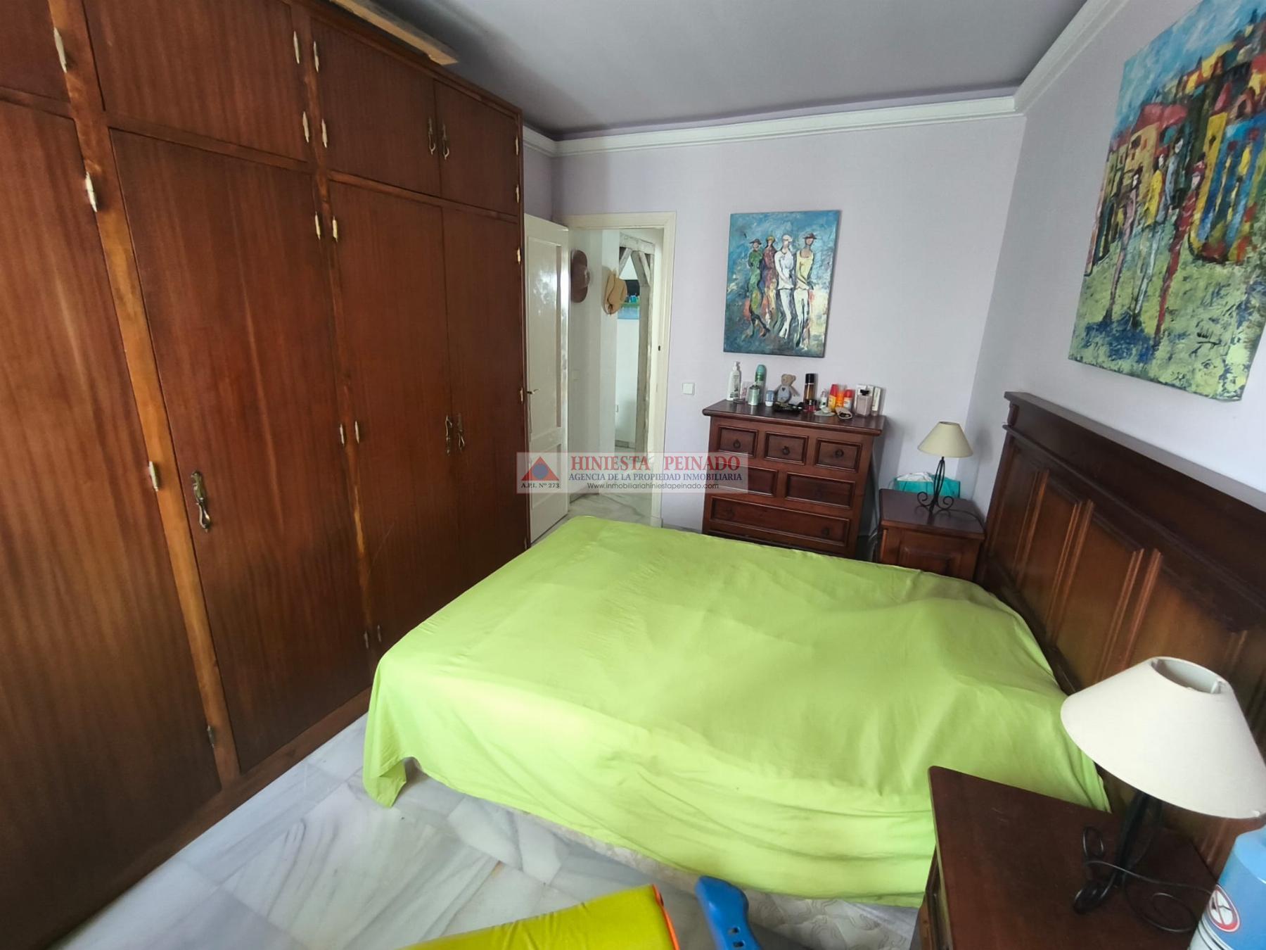 For sale of flat in El Puerto de Santa María