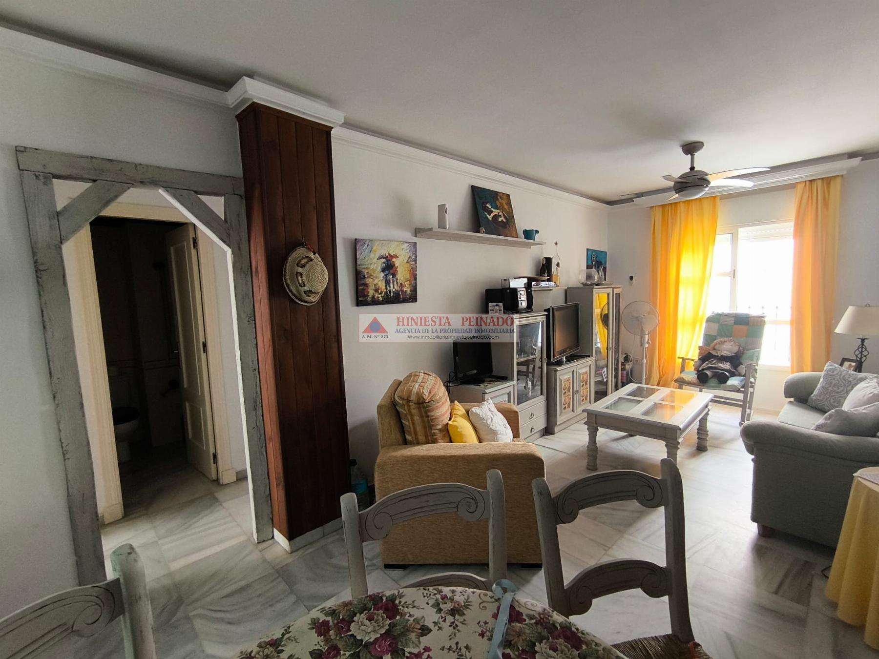 For sale of flat in El Puerto de Santa María
