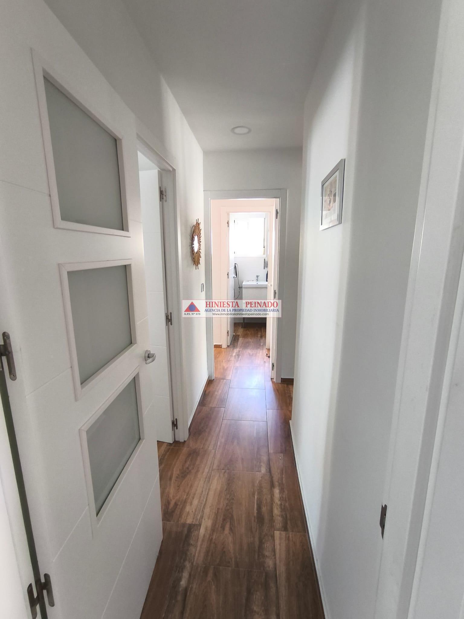For sale of flat in El Puerto de Santa María