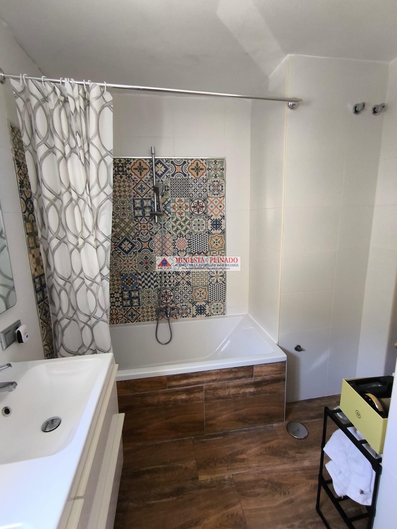 For sale of flat in El Puerto de Santa María