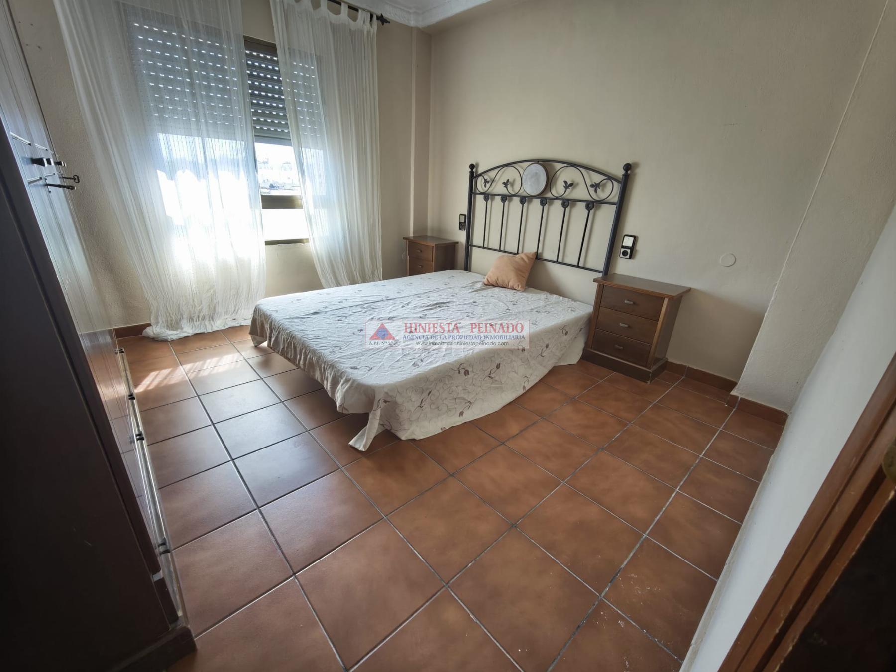 For sale of flat in El Puerto de Santa María