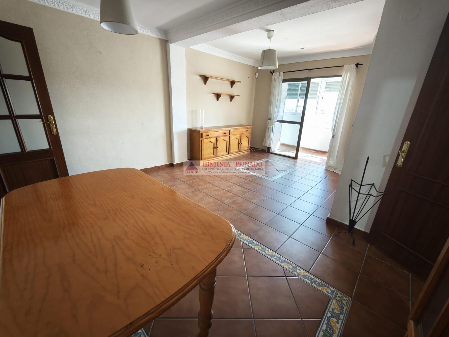 For sale of flat in El Puerto de Santa María