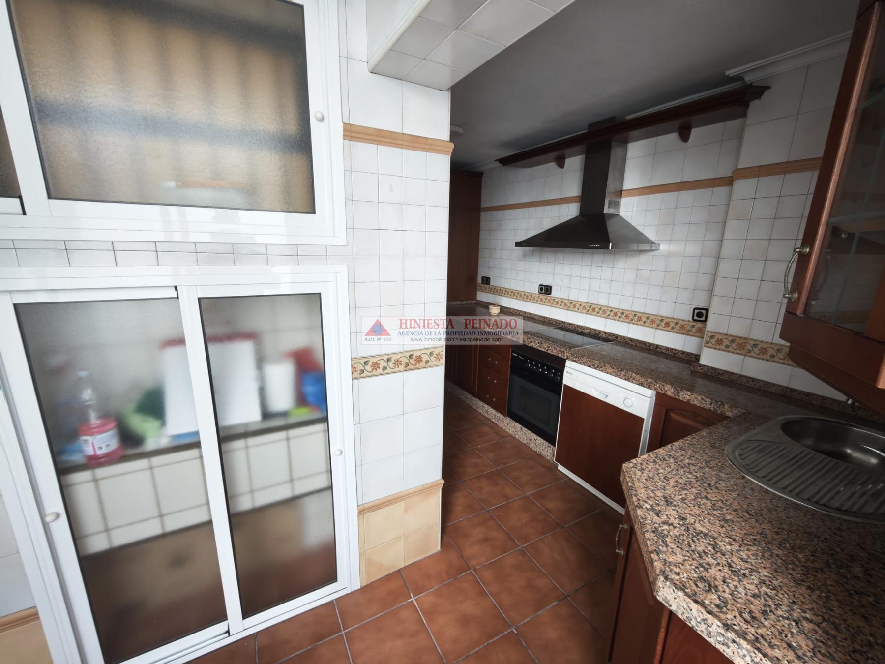 For sale of flat in El Puerto de Santa María