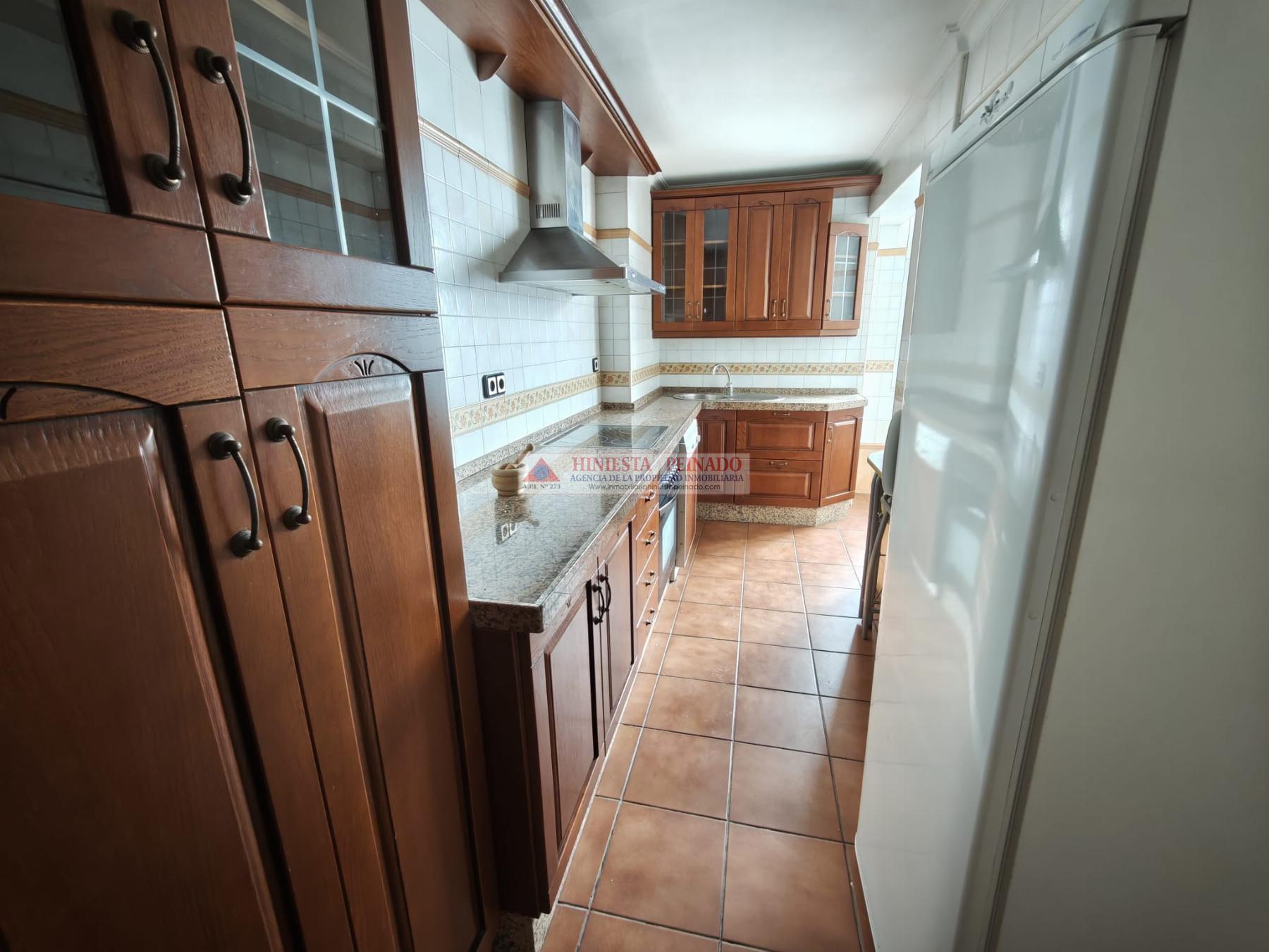 For sale of flat in El Puerto de Santa María