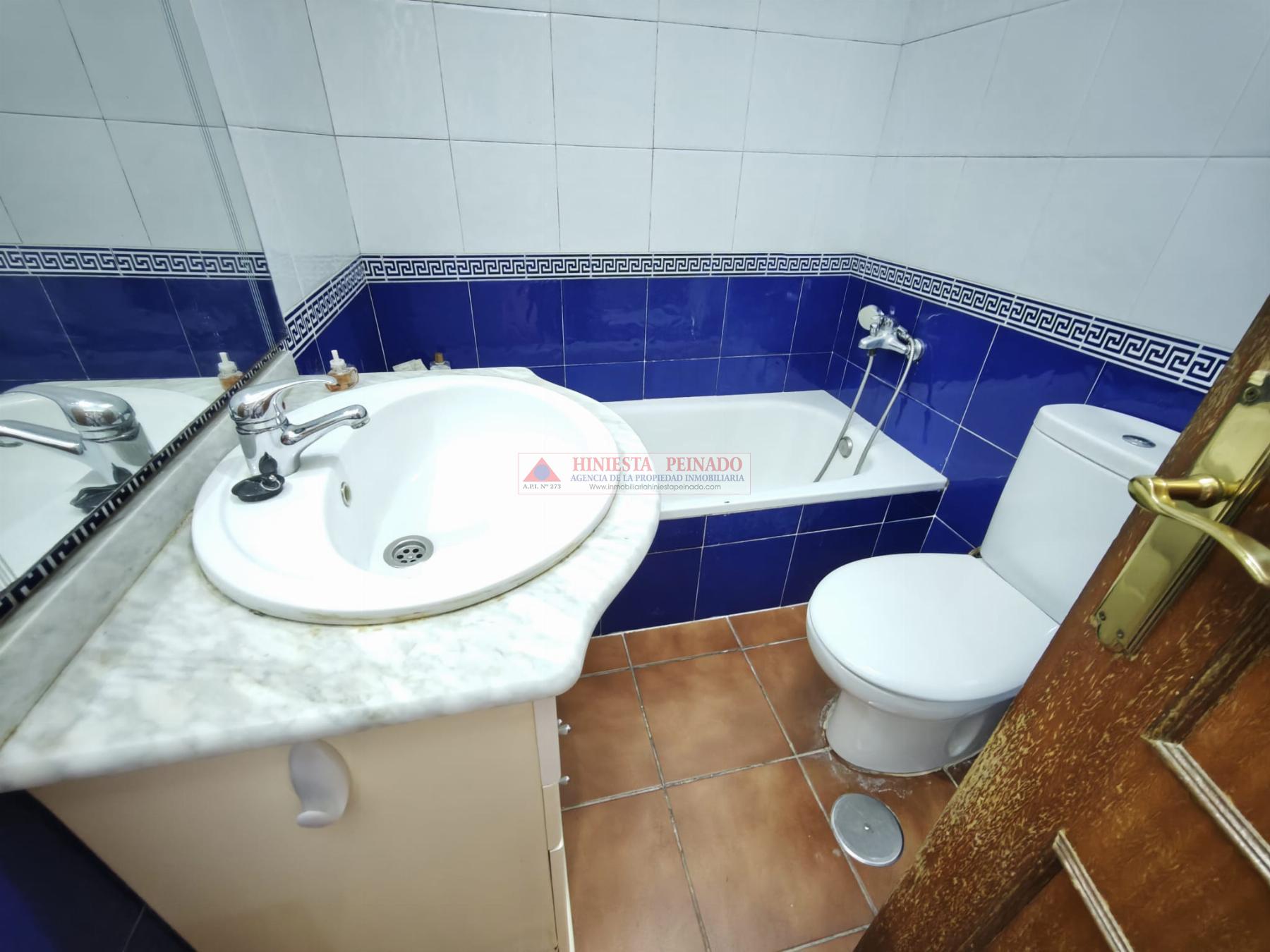 For sale of flat in El Puerto de Santa María