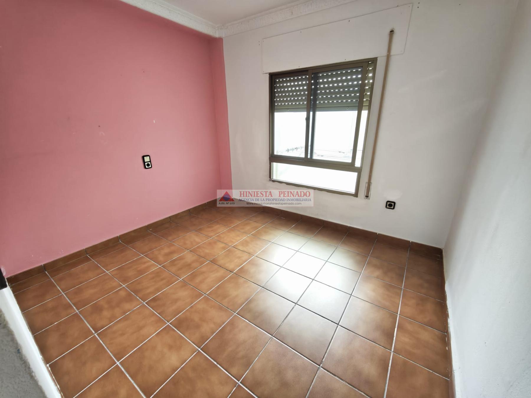 For sale of flat in El Puerto de Santa María