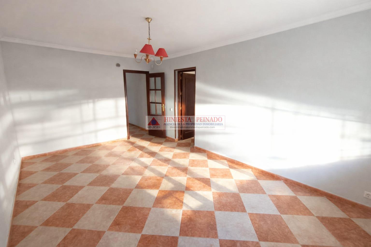 For sale of flat in El Puerto de Santa María