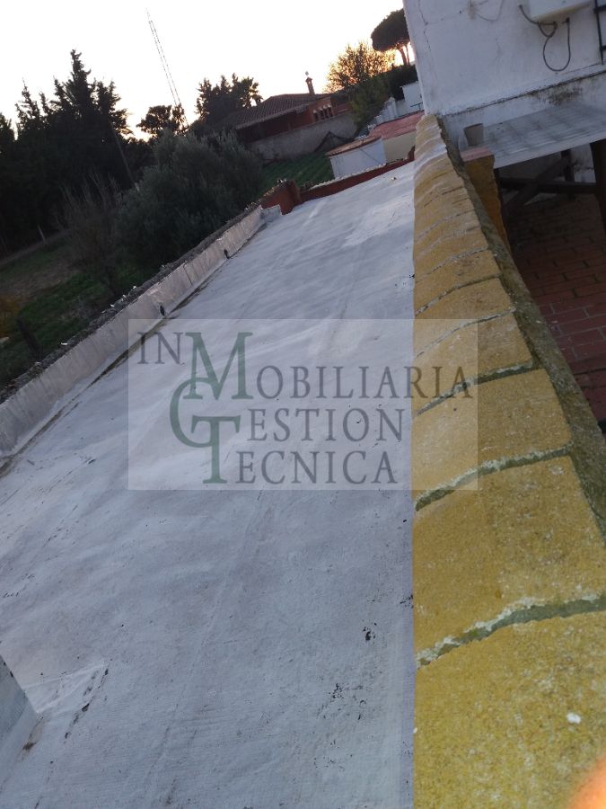 Venta de local comercial en El Puerto de Santa María
