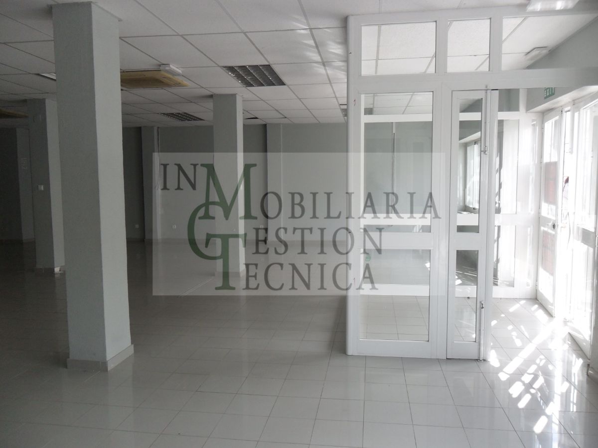 Venta de local comercial en Puerto Real