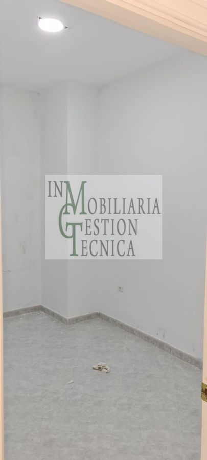 Venta de local comercial en El Puerto de Santa María