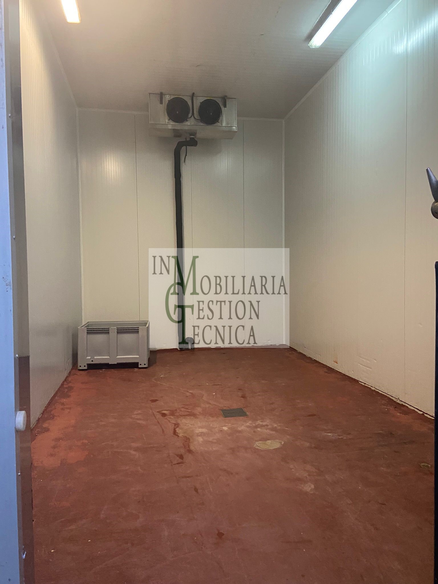 Venta de nave industrial en El Puerto de Santa María