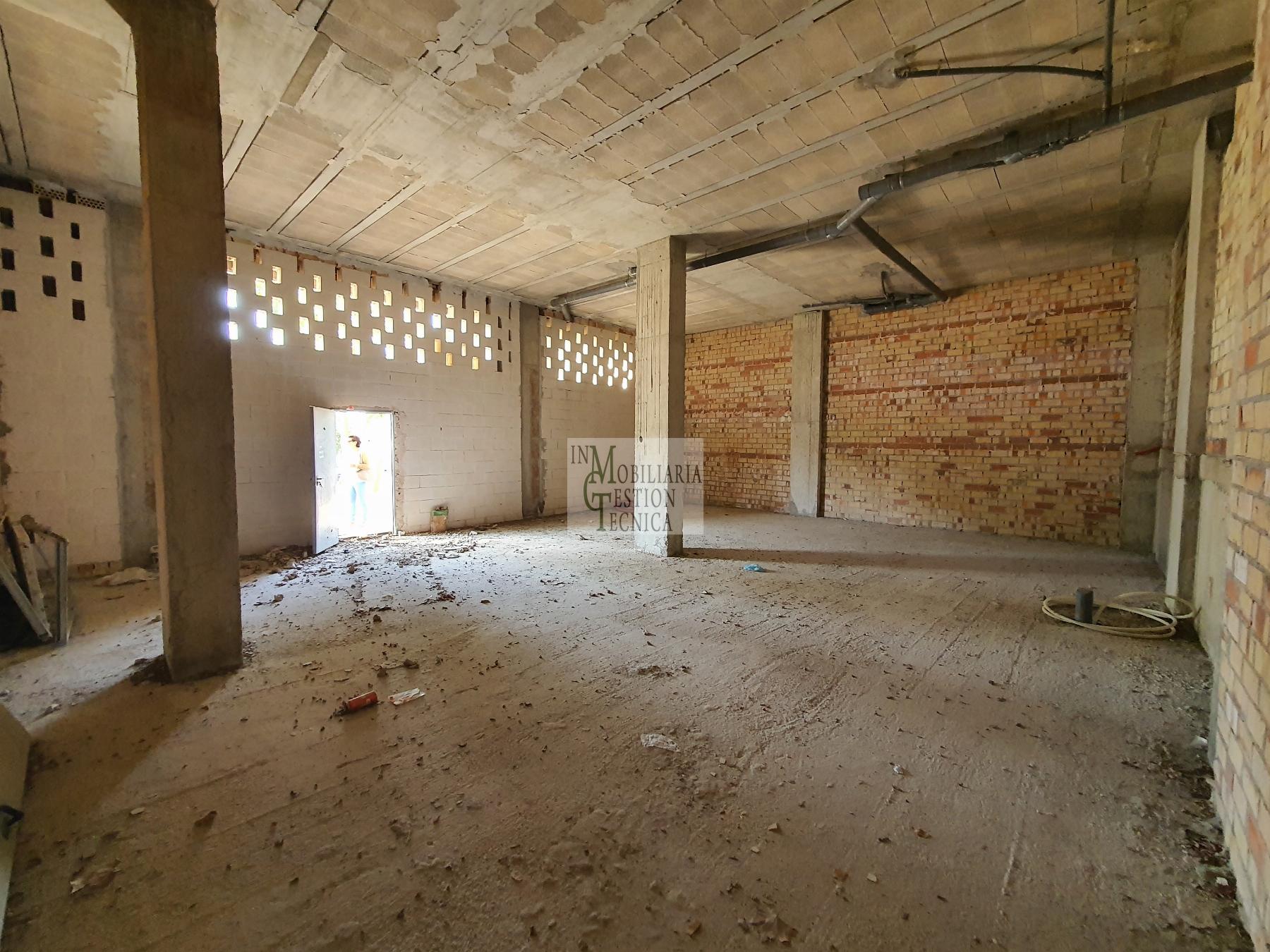 Venta de local comercial en El Puerto de Santa María
