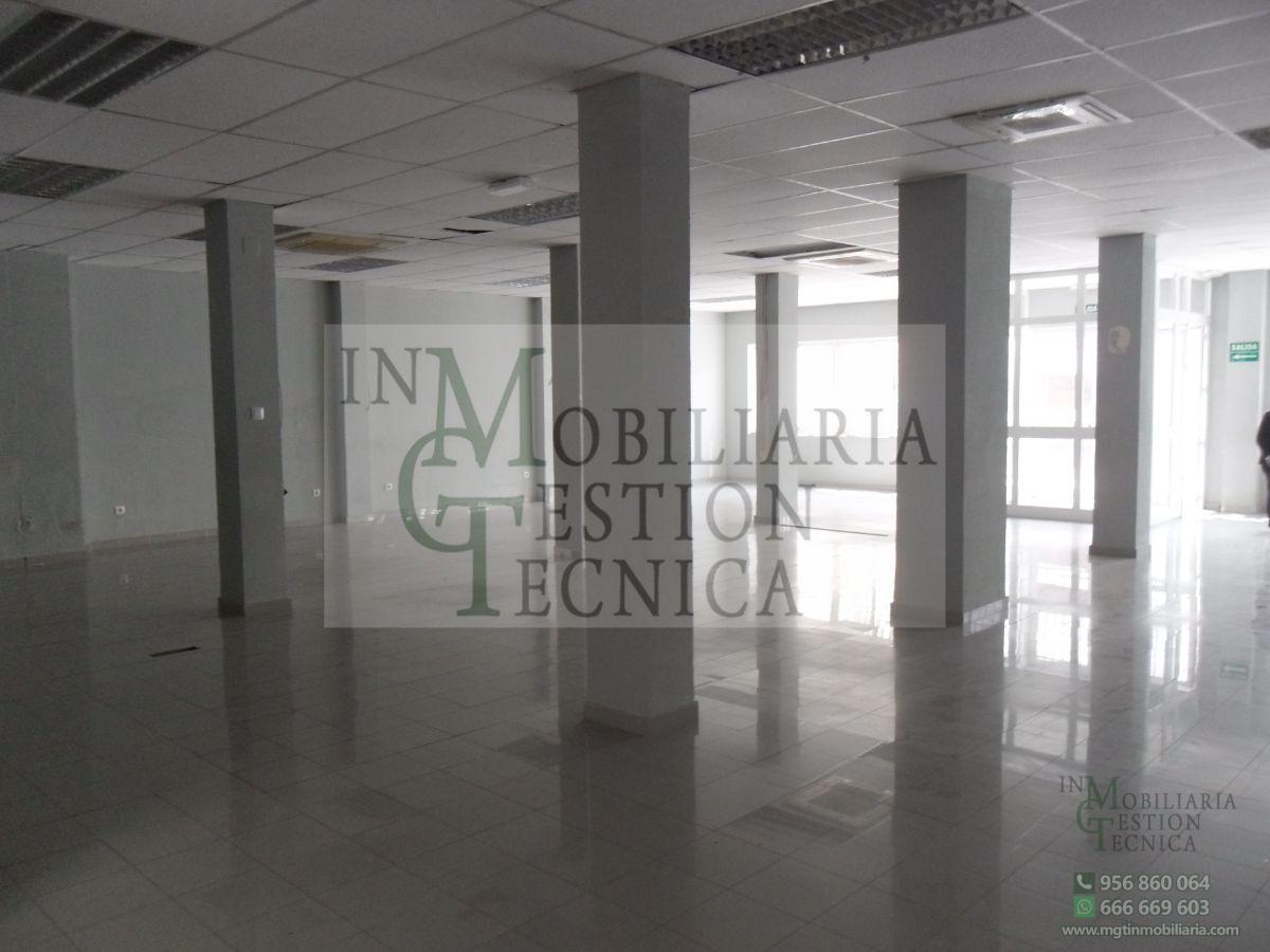Venta de local comercial en Puerto Real