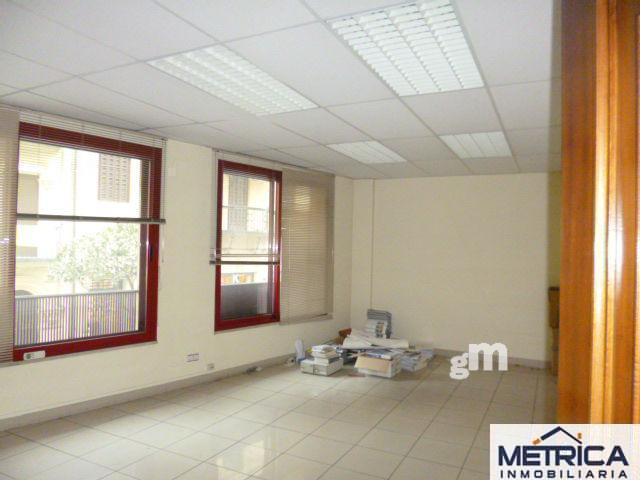 For sale of office in Salamanca