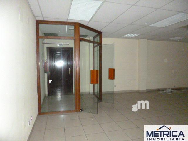 For sale of office in Salamanca