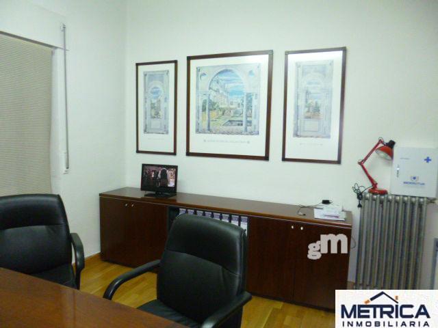 For rent of office in Salamanca