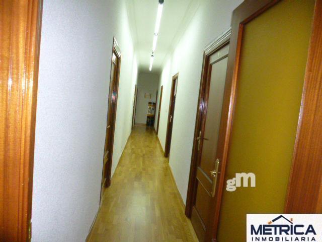 For rent of office in Salamanca